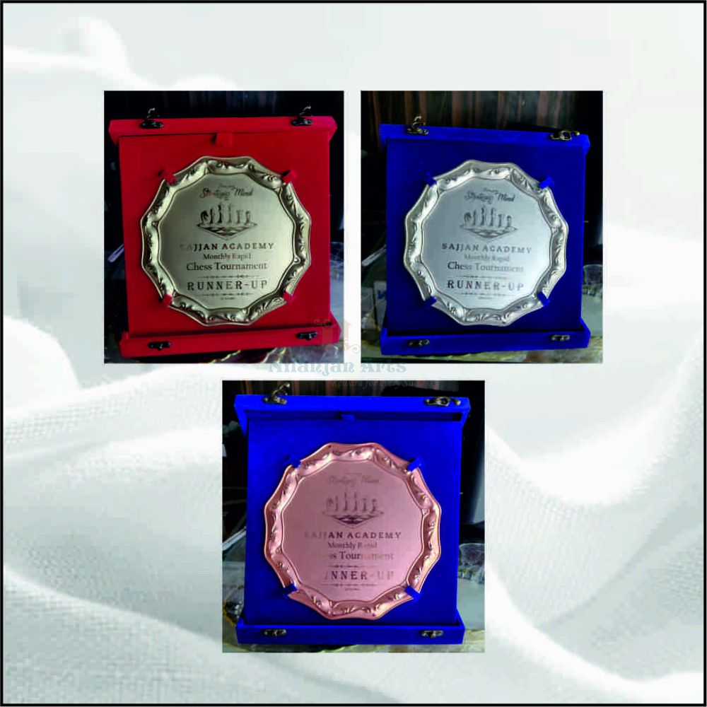 GC DW 108 GOLD/SILVER/ROSEGOLD VELVET BOX