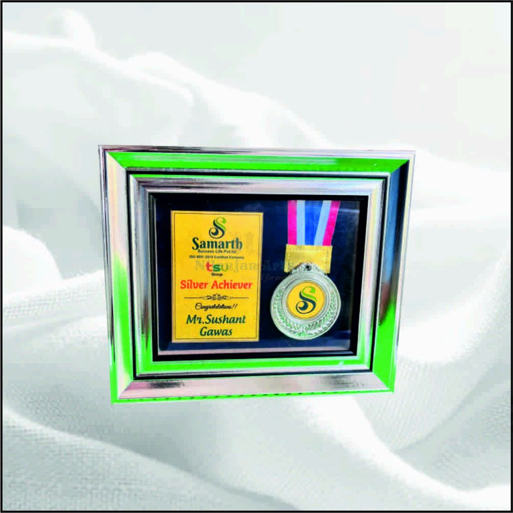 NA 91555 NEW C MEDAL SILVER